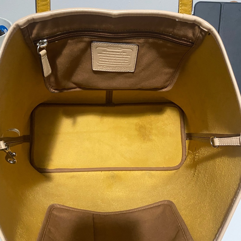 COACH Tote Bag - Picture 5 of 16